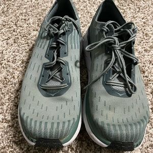 Men’s Size 9.5 Hoka One One Clifton 5 Running Shoes